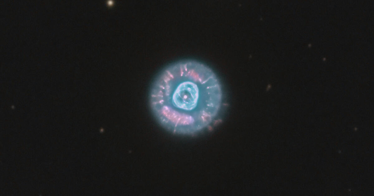 あまぞねす Eskimo Nebula (NGC 2392) | Telescope Live